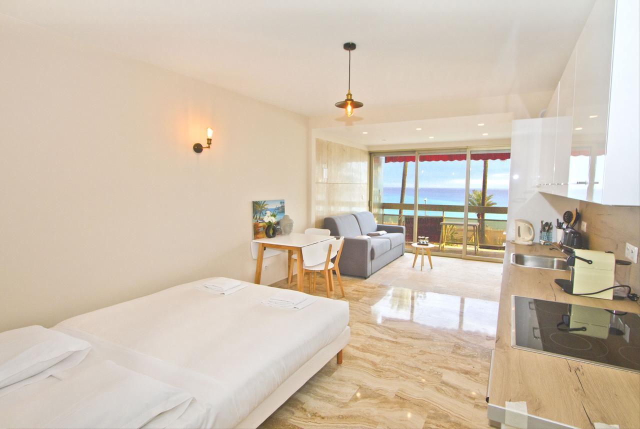 Promenade Holiday - Cosy Sea Front Studio نيس المظهر الخارجي الصورة